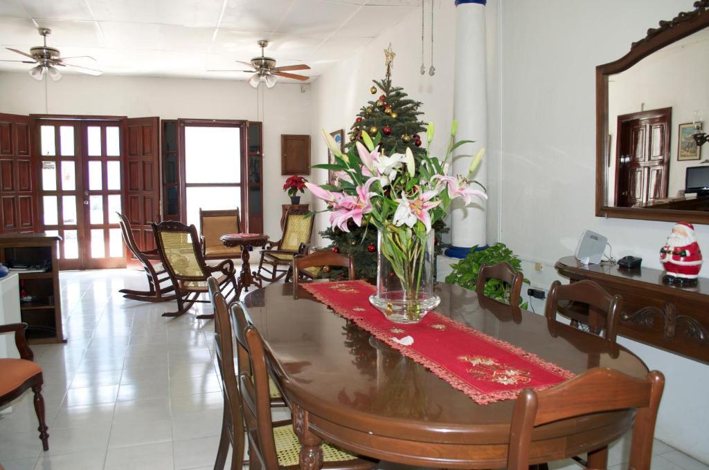Hotel Casa Blanca By Rotamundos Tlacotalpan Bagian luar foto